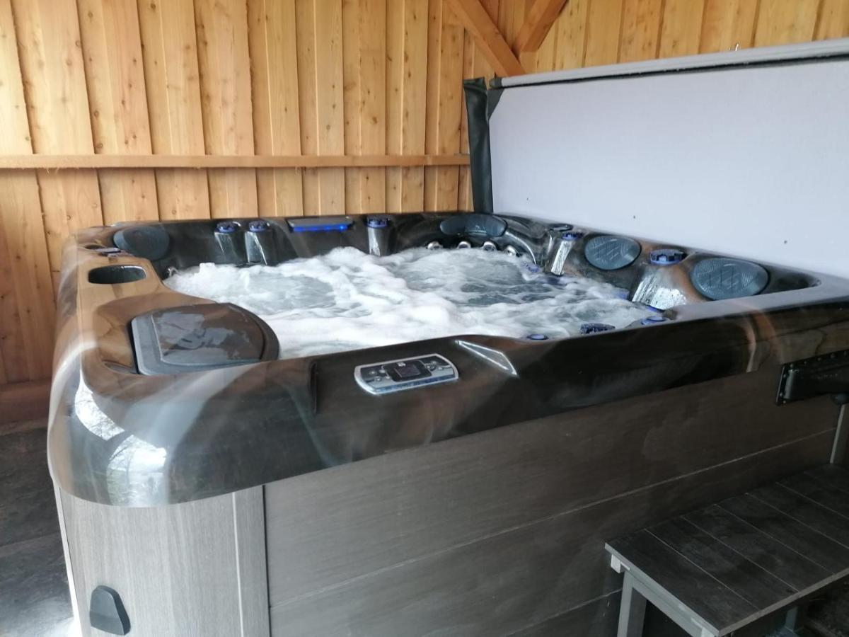 Rest At Last - Highland Apartment With Private Hot Tub Whitebridge  外观 照片